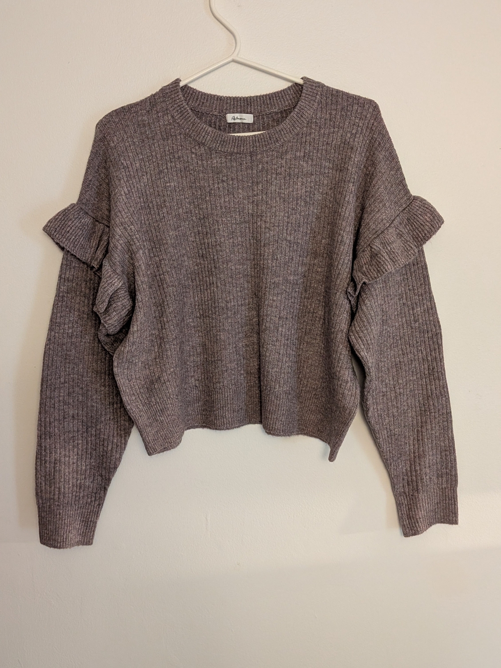 Reitmans Mauve Ribbed Ruffle-Sleeve Crewneck Sweater
